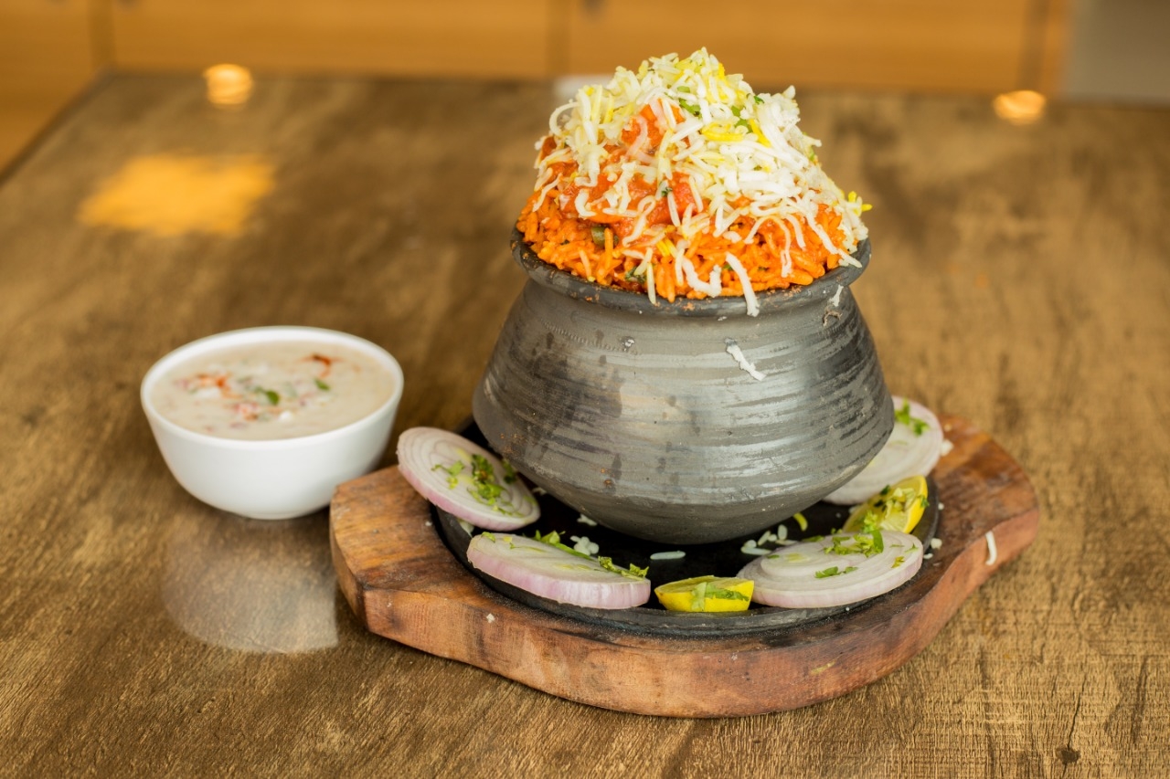 Matka-Biryani-The-Cook-Vadodara