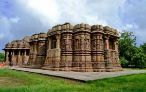 places to visit vadodara