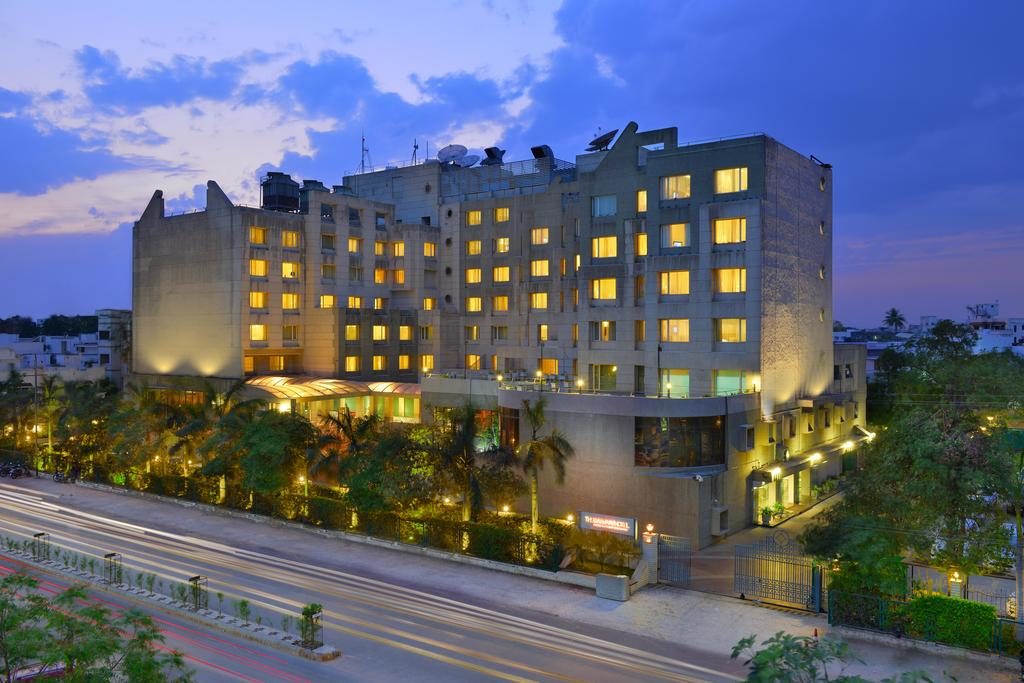 vadodara hotel